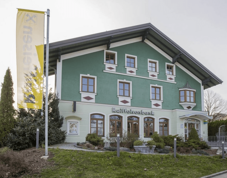 Raiffeisenbank Flachgau Mitte im Zentrum eines Kreditbetrugs